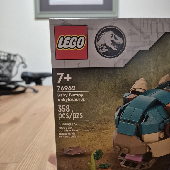 LEGO Jurassic World Baby Bumpy Dinosaur Lego Set - Picture 4 of 4